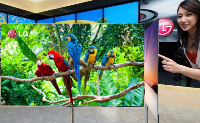 Hình ảnh chiếc TV OLED siêu mỏng khổng lồ mới nhất