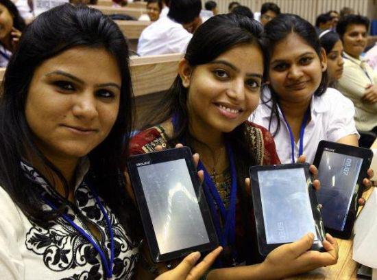 Tablet giá 35 USD gây sốt ở Ấn Độ