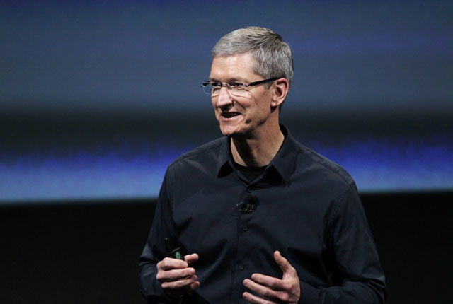 CEO Tim Cook của Apple vớ "bẫm" trong năm 2011