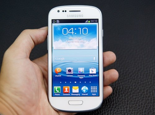 6 smartphone đáng chú ý bán ra trong tháng 1/2013