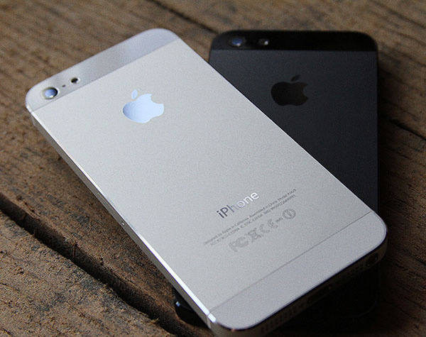 Apple bán ra 52 triệu iPhone trong quý 4 năm 2012