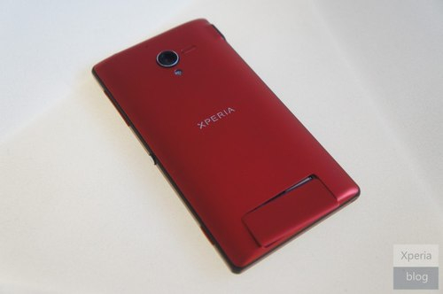 Ảnh Sony Xperia ZL bản đặc biệt màu đỏ
