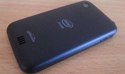 Intel ra mắt smartphone siêu rẻ 125 USD
