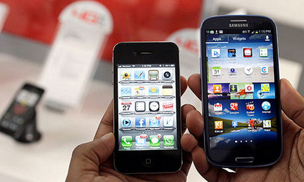 Smartphone sẽ vượt điện thoại di động?