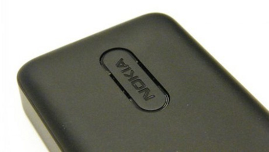 Điện thoại kế nhiệm Nokia 1208 có gì "hot"?