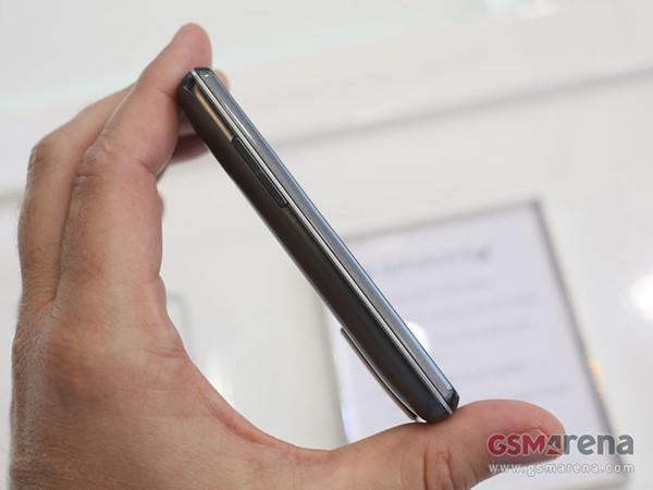 LG công bố smartphone Android giá rẻ Optimus L3 II