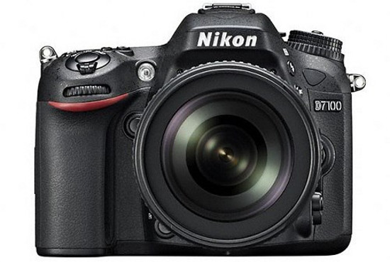 Nikon D7100 không phải là mẫu thay thế cho D300s