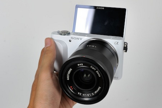 Máy ảnh không gương lật Sony NEX-3N xuất hiện ở Việt Nam