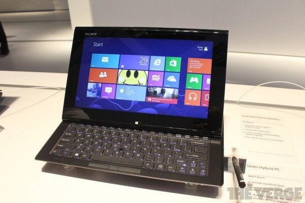 Laptop cảm ứng Windows 8 sắp giảm giá