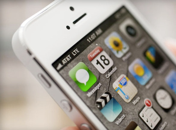 Nhu cầu iPhone 5 và iPad giảm sút