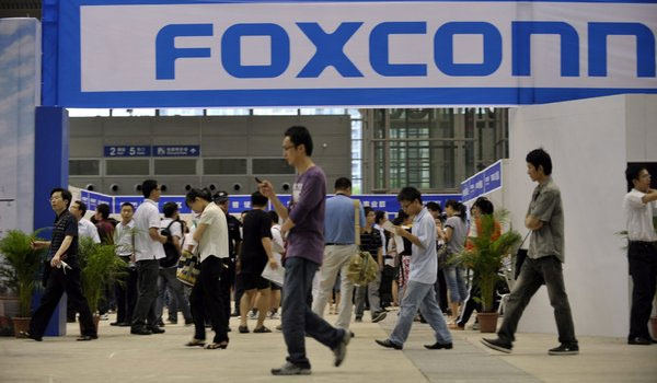 Doanh thu Foxconn sụt giảm trong tháng 2