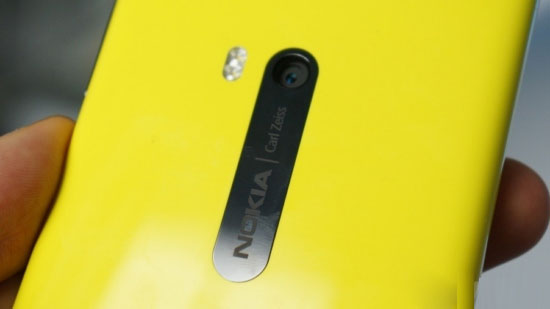Nokia Lumia 928 vỏ kim loại xuất hiện vào tháng Tư