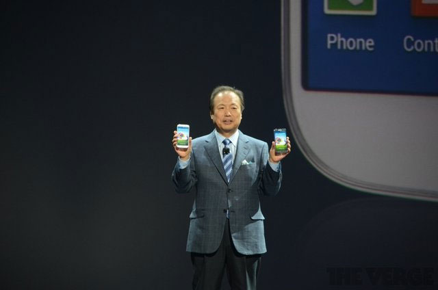 Cổ phiếu Samsung rớt giá khi Galaxy S IV ra mắt