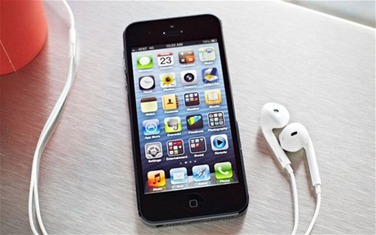Apple lại gặp rắc rối với thương hiệu iPhone