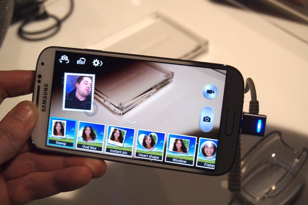 10 tính năng đáng quan tâm trên Samsung Galaxy S IV