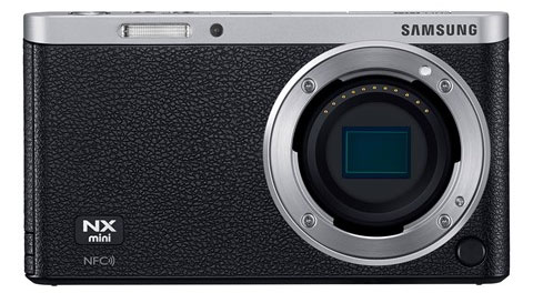 Samsung giới thiệu máy ảnh mirrorless mỏng nhất thế giới