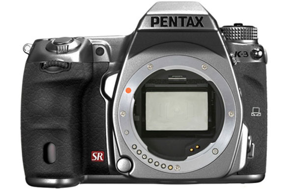 Tin đồn máy ảnh full-frame đầu tiên của Pentax