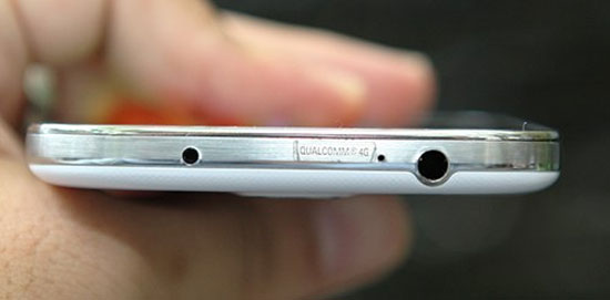 Samsung Galaxy S4 trắng xuất hiện tại Việt Nam