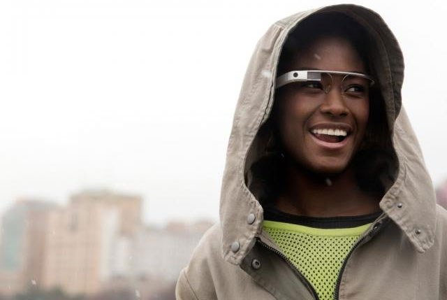 Google Glass không được bán và chia sẻ tùy ý