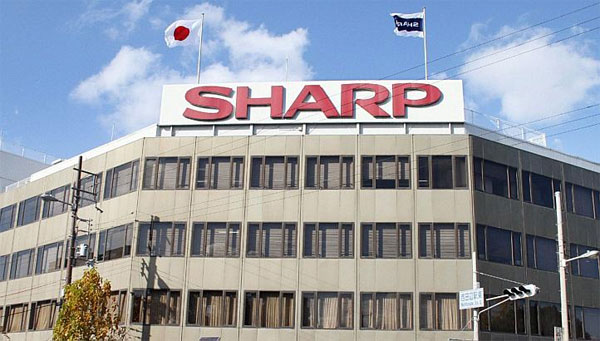 Tập đoàn điện tử Sharp lỗ lớn trong tài khóa 2012