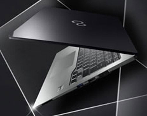Màn hình MacBook Pro Retina "lép vế" trước laptop mới của Fujitsu
