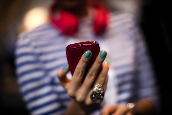 EU giảm mạnh phí dịch vụ roaming điện thoại di dộng