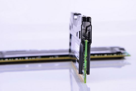 Kingston HyperX Beast - Kit RAM hiệu năng cao, độ trễ thấp