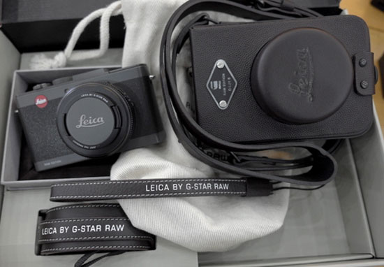 Phiên bản thời trang của Leica D-Lux 6 giá 31,5 triệu đồng