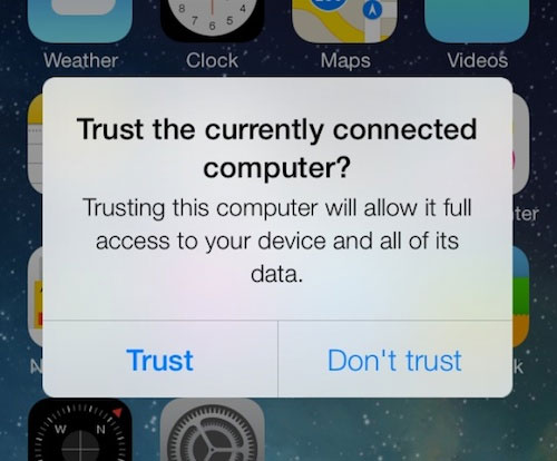 Apple vá lỗi hack iPhone qua cục sạc USB