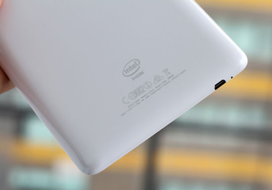"Đập hộp" Asus FonePad 7 thế hệ 2 sắp bán tại Việt Nam