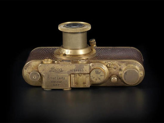 Máy ảnh Leica cổ mạ vàng có thể bán với giá 34 tỷ đồng