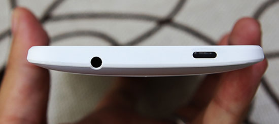 HTC One Max về Việt Nam giá 18 triệu đồng