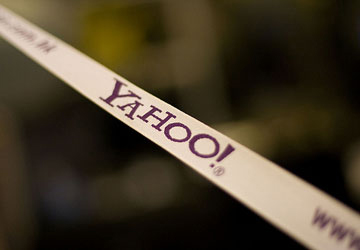 Yahoo mất bao nhiêu cho tư vấn vụ MS, Google?