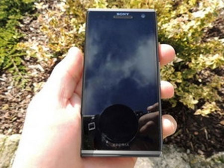 Sony sắp tung điện thoại thông minh màn hình 5 inch