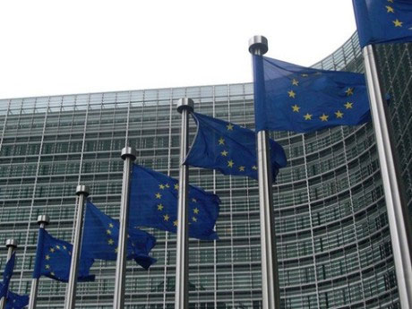 Philips, LG sắp đối mặt với án phạt hàng tỉ USD từ EU