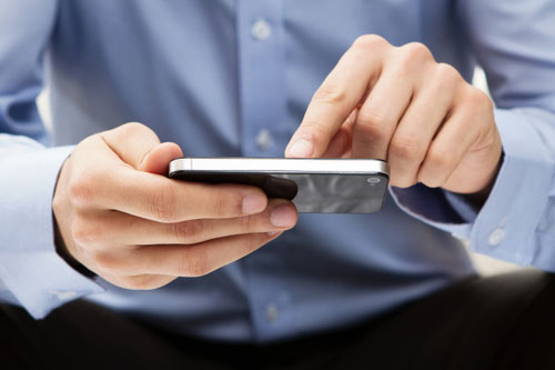 Người Mỹ nhắn gần 680 tin nhắn một tháng