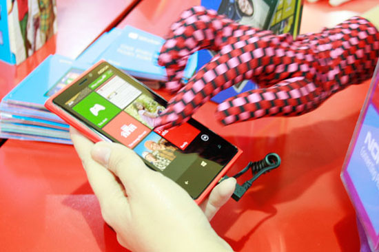 Nokia Việt Nam nhận đơn đặt hàng Lumia 920 từ 26/11 
