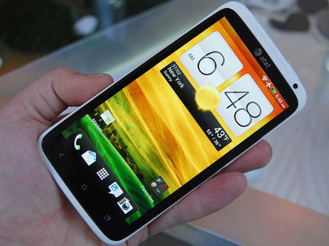9 smartphone tốt nhất năm 2012